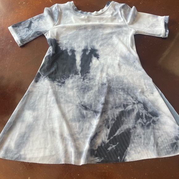 Dance costume - Picture 2 of 2